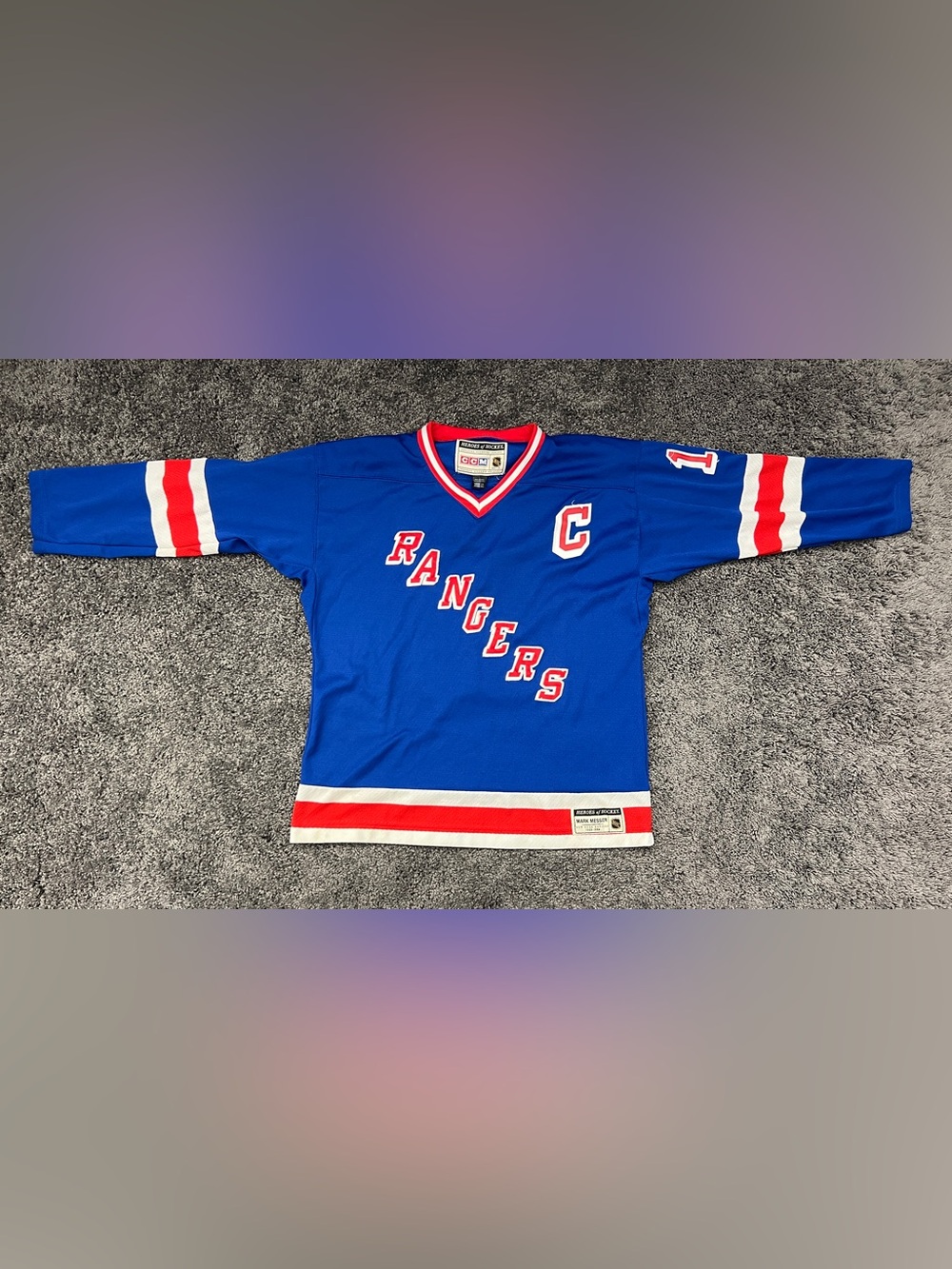 CCM New York Rangers Mark Messier Jersey Youth L/XL Heroes Of Hockey Blue Red